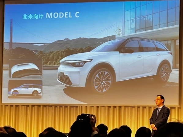 【PCauto】Foxconn recently unveiled its strategic plan in the field of electric vehicles at an electric vehicle strategic briefing held in Tokyo, Japan, and plans to launch two electric vehicles in the US market in the near future as the first part of entering the automotive industry. As one of the world's largest electronics manufacturing service companies, Foxconn is accelerating its entry into the automotive manufacturing track through an open cooperation model and supply chain integration capa